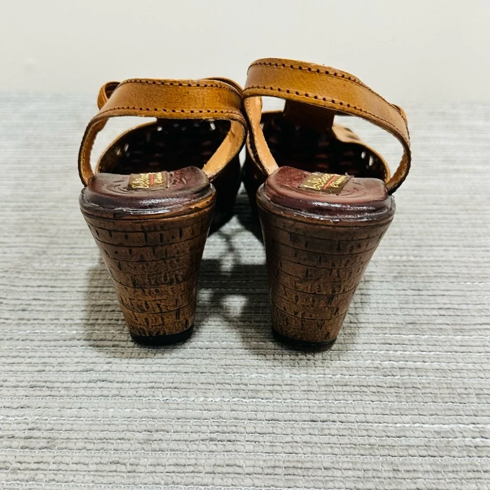 Vintage WINGS Classic Brown Leather Sandals Boho Hippie Style Women’s Size 5‎